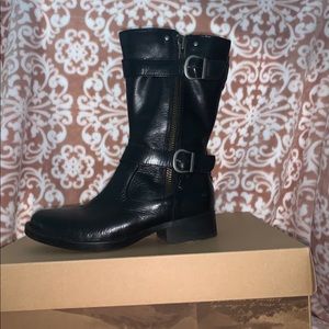 Born Erie Black Boots